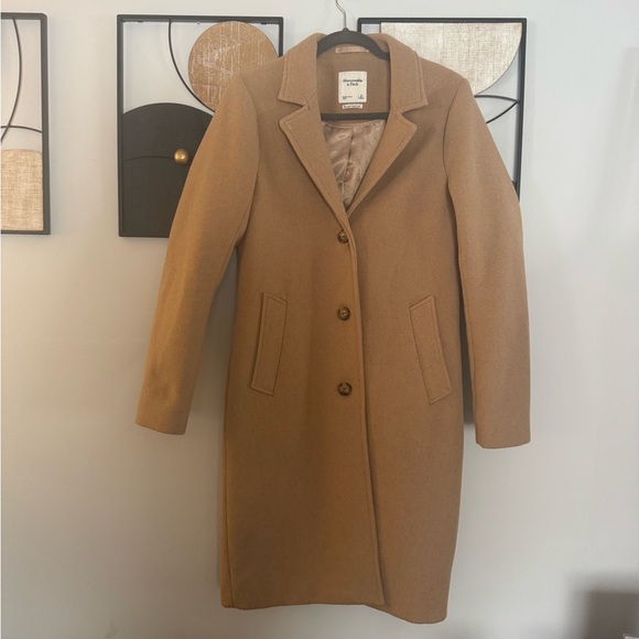 Abercrombie & Fitch Jackets & Blazers - Tan Abercrombie & Fitch coat size small